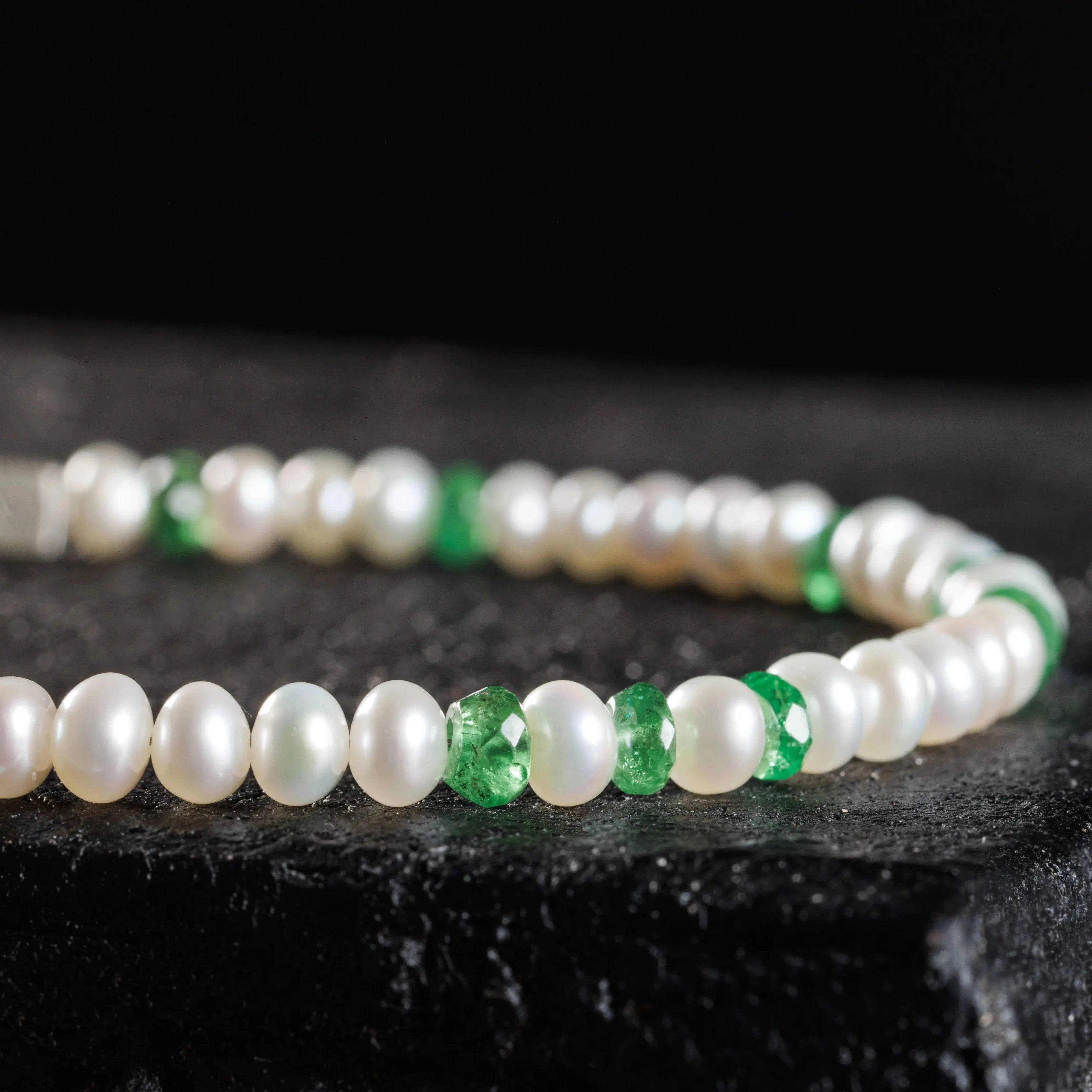 Tsavorite - Pearl Bracelet III (3-4mm)